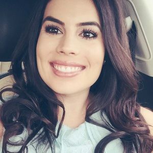 Meet your Posher, Christine